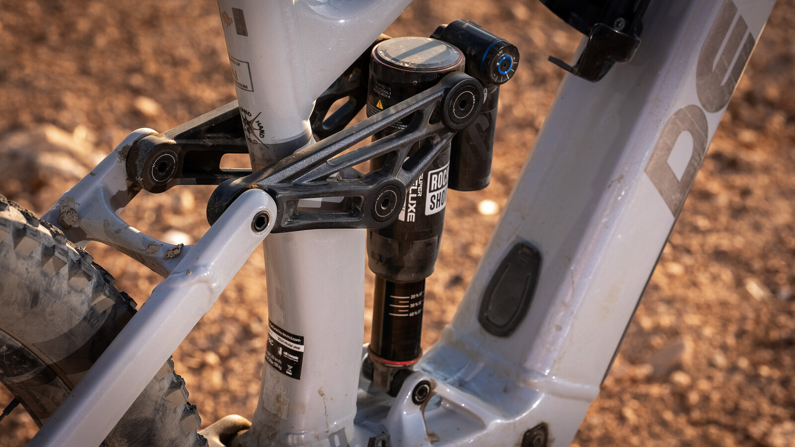 2024 Devinci e-Troy Lite eMTB Review-11.jpg?VersionId=wbqvtlon7cr7csptxDgfHF3J8g